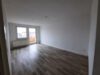 Pfingsten feiern – mit dauerhaft niedriger Miete! - Wohnzimmer